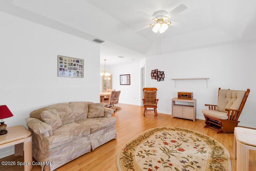 172 Delaware Ave, Sebastian, FL 32958 photo