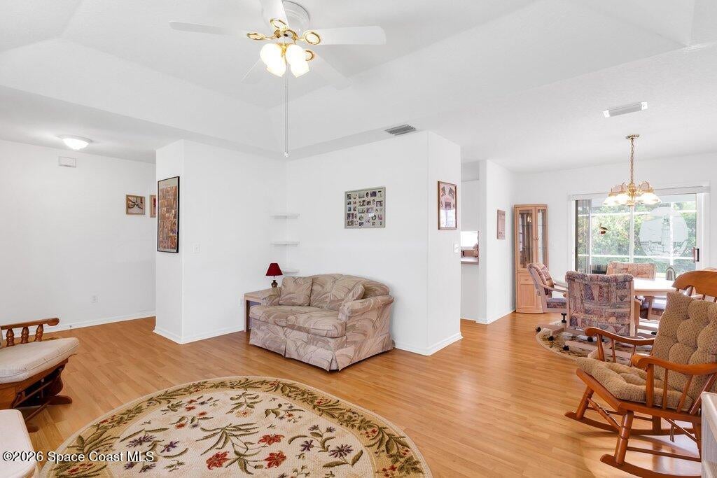 172 Delaware Ave, Sebastian, FL 32958 photo