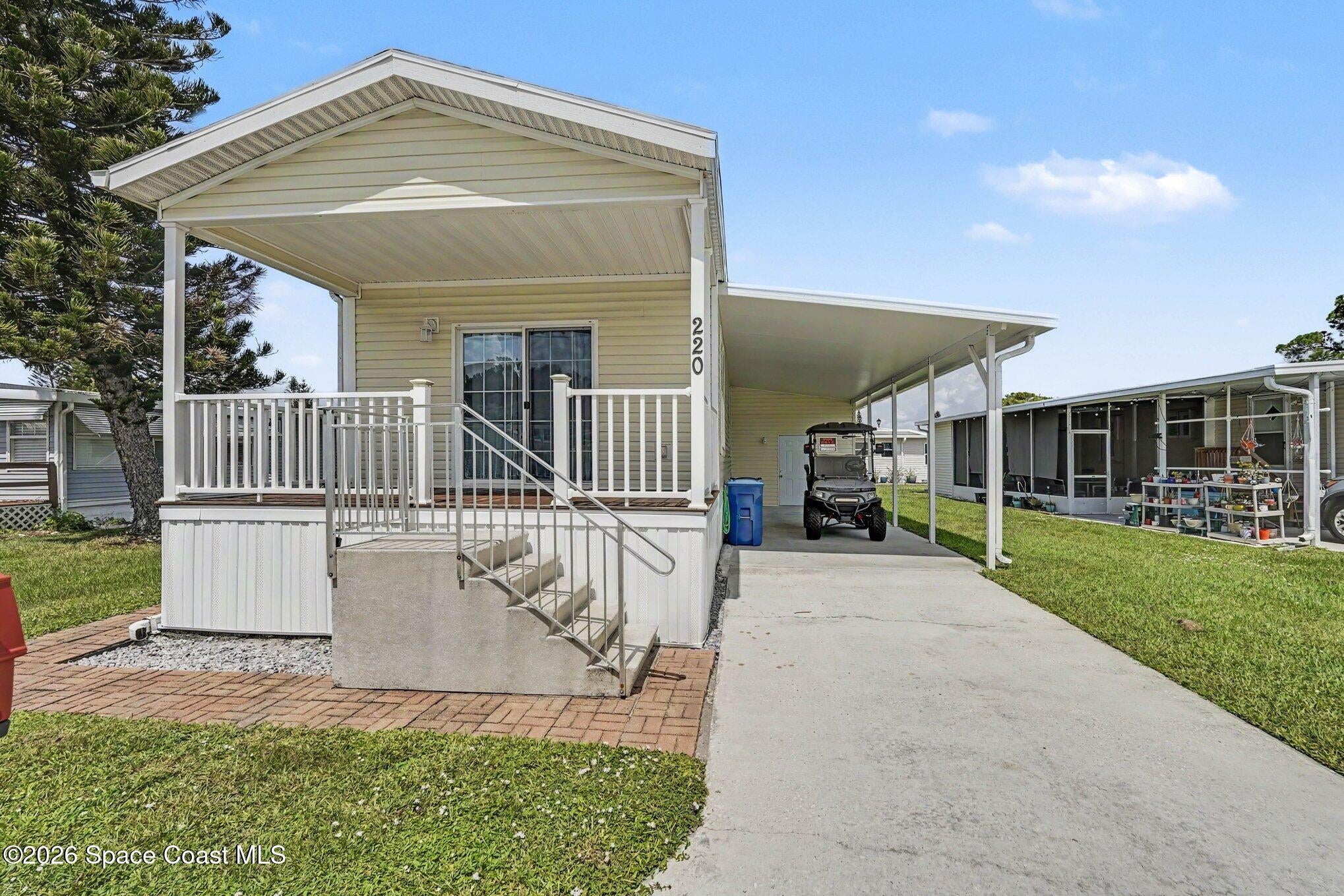 220 Blossom Ln, Palm Bay, FL 32907