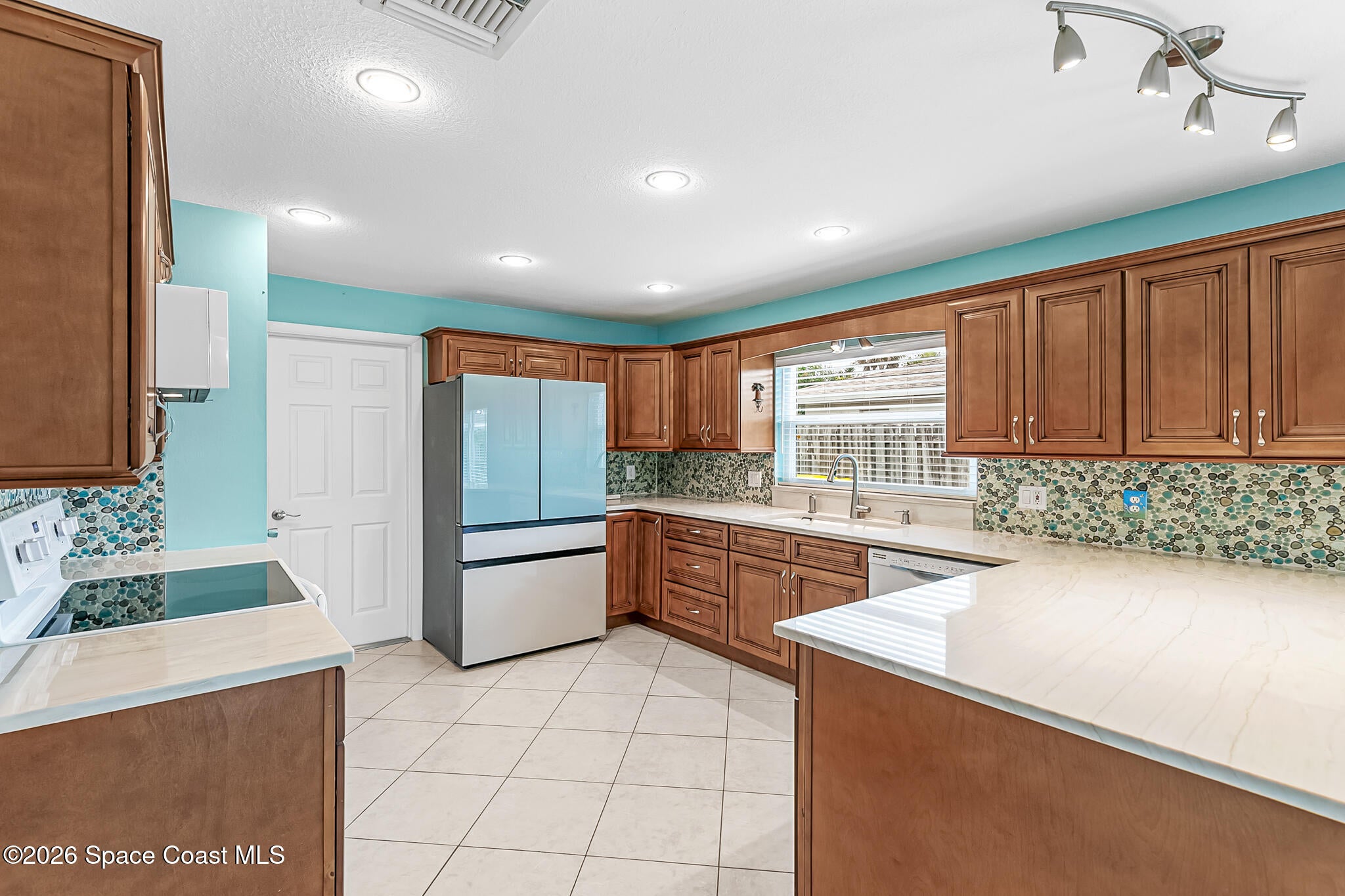 775 Richard St, Satellite Beach, FL 32937 photo