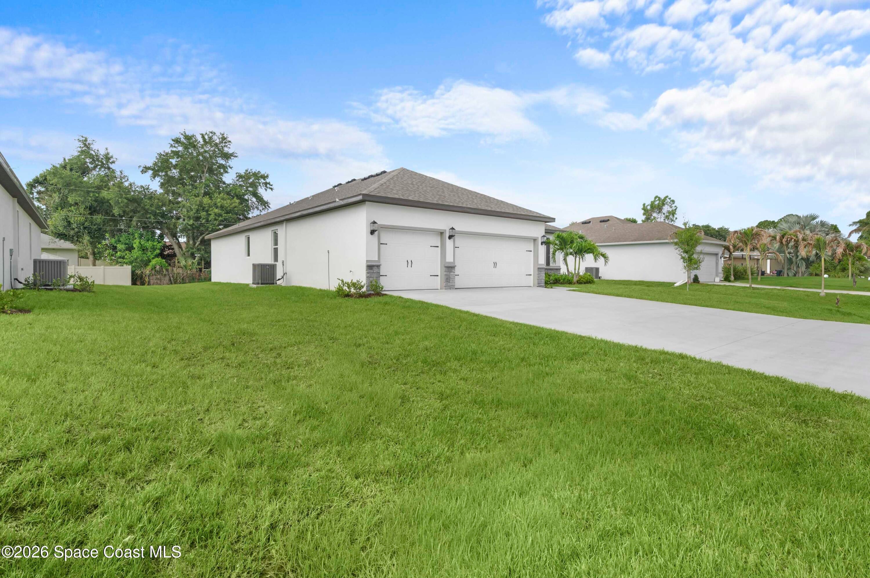 228 Fitchburg St, Palm Bay, FL 32908