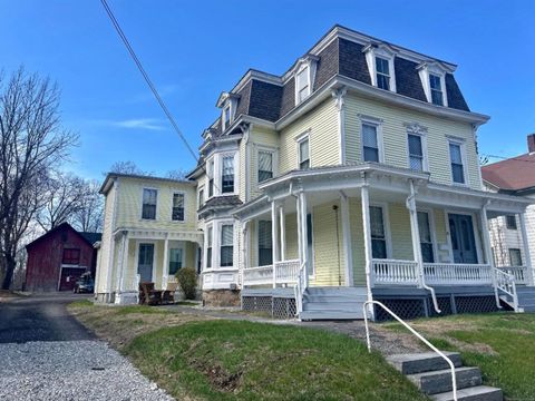 Triplex in Windham CT 117 Bridge Street.jpg