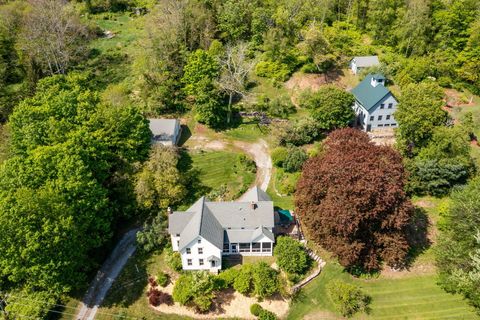 Single Family Residence in Windham CT 102 Machine Shop Hill Road.jpg