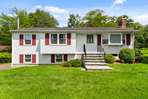 Single Family Residence in Danbury CT 11 W Lake Shore Drive.jpg