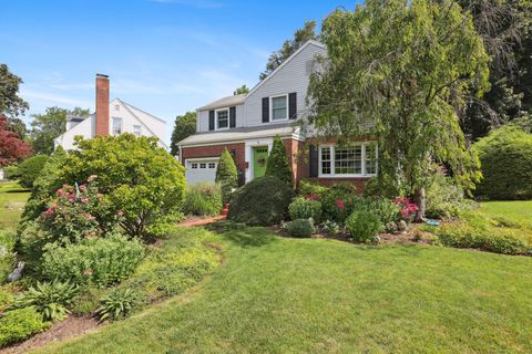 Single Family Residence in Danbury CT 22 Concord Road.jpg