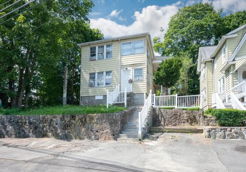 Duplex in Danbury CT 4 Staples Street.jpg