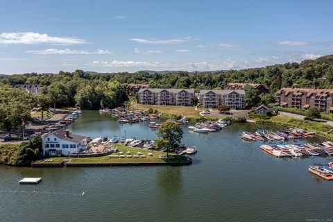 Condominium in Danbury CT 10 Hayestown Road #4-27.jpg