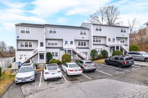 Condominium in Norwalk CT 29 Van Buren Avenue.jpg