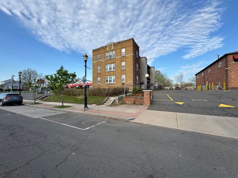 Multi Family in Hartford CT 913 Wethersfield Avenue.jpg