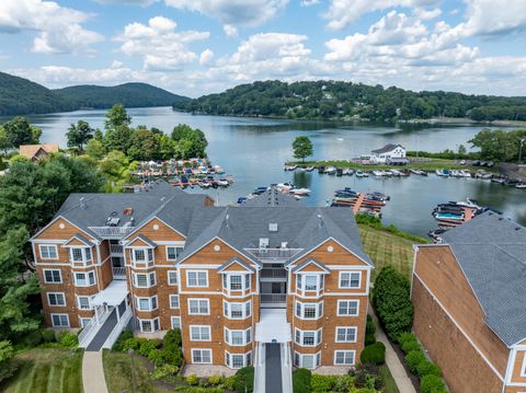 Condominium in Danbury CT 10 Hayestown Road #2-9.jpg