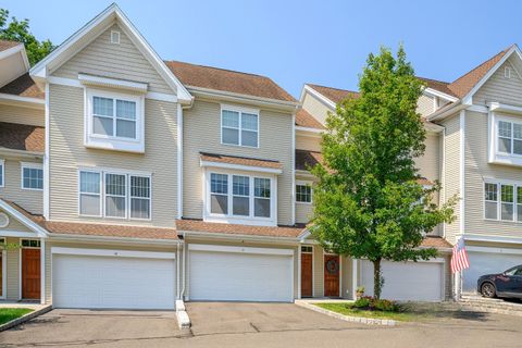 Condominium in Danbury CT 15 Caldwell Terrace.jpg