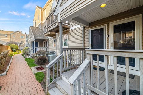 Condominium in Norwalk CT 58 Glenrock #58.jpg