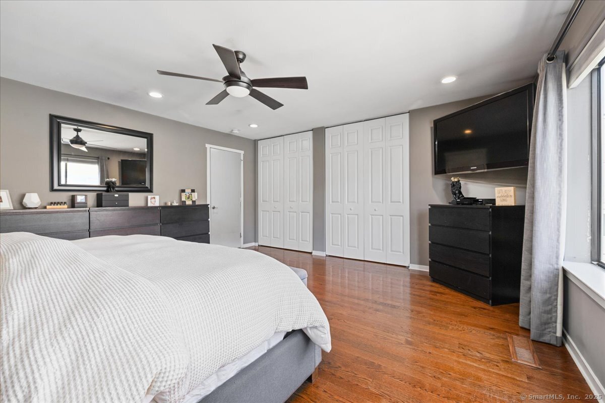 Townhouse in Norwalk CT 3 Oakwood Avenue #B4 19.jpg
