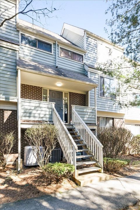 Townhouse in Norwalk CT 3 Oakwood Avenue #B4 2.jpg