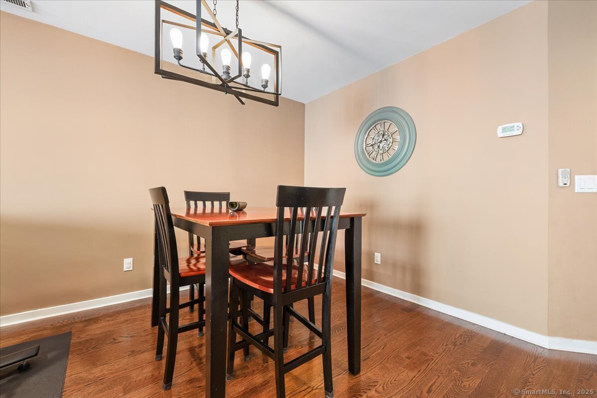 Townhouse in Norwalk CT 3 Oakwood Avenue #B4 10.jpg