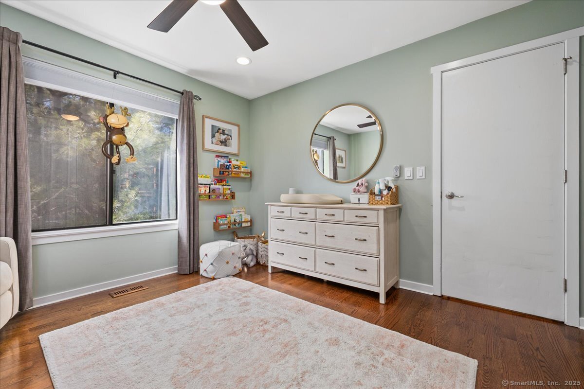 Townhouse in Norwalk CT 3 Oakwood Avenue #B4 22.jpg