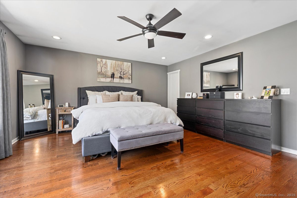 Townhouse in Norwalk CT 3 Oakwood Avenue #B4 18.jpg