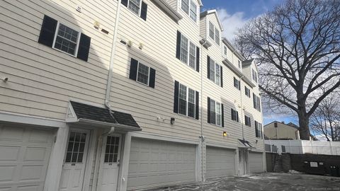Townhouse in Norwalk CT 42 Stuart Avenue.jpg