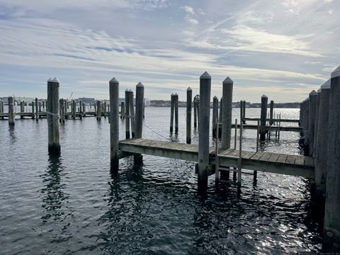 Condominium in New London CT 100 Pequot Avenue #3530.jpg