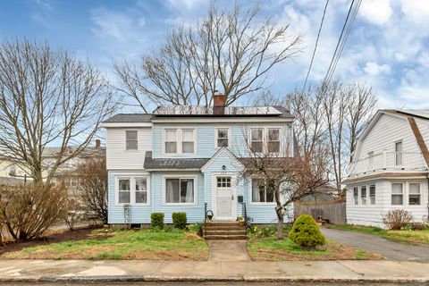 Single Family Residence in New London CT 153 Thames Street.jpg