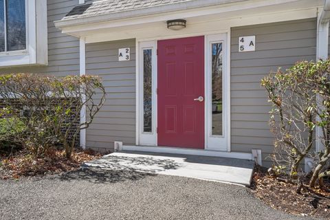 Condominium in Norwalk CT 71 Aiken Street.jpg