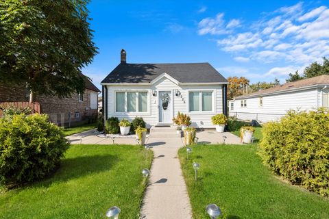 Single Family Residence in Chicago IL 4926 S Lotus Avenue.jpg