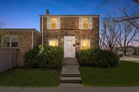 Single Family Residence in Chicago IL 5057 N Natoma Avenue.jpg