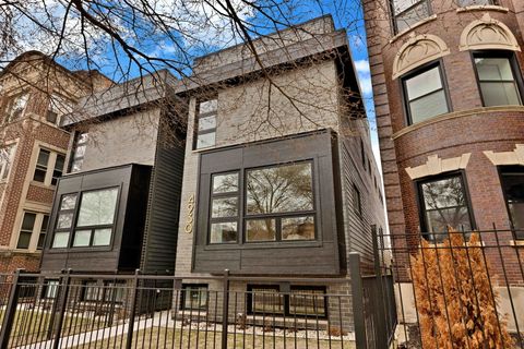 Single Family Residence in Chicago IL 4930 S Martin Luther King Drive.jpg