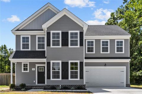 Single Family Residence in Elizabeth City NC 202 Apple Court.jpg
