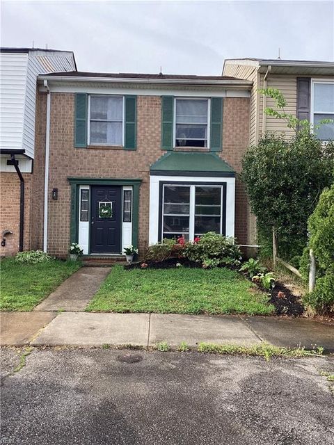 Townhouse in Virginia Beach VA 3781 Governors Way.jpg