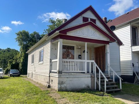Single Family Residence in Detroit_Wayne MI 7111 Waldo Street.jpg