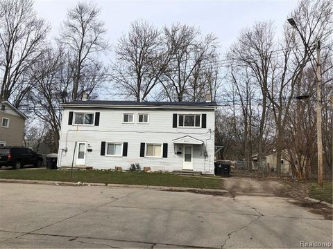 Multi Family in Westland_Wayne MI 32209 Ontonagon Street.jpg