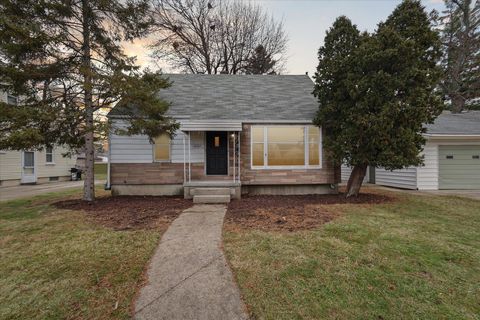 Single Family Residence in AllenPark_Wayne MI 16162 Angelique Avenue.jpg