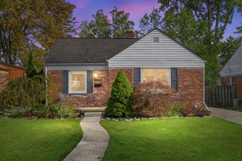 Single Family Residence in Berkley MI 2566 Thomas Avenue.jpg