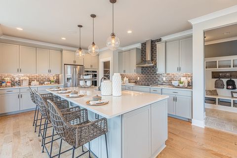 Single Family Residence in Westland Wayne MI 36273 MONROE 26.jpg
