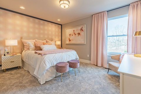 Single Family Residence in Westland Wayne MI 36273 MONROE 3.jpg