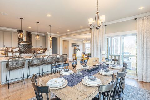 Single Family Residence in Westland Wayne MI 36273 MONROE 30.jpg