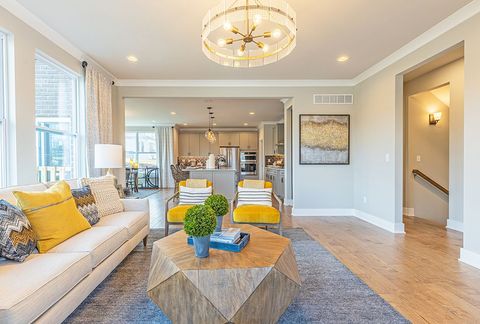 Single Family Residence in Westland Wayne MI 36273 MONROE 18.jpg