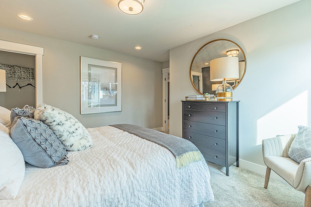 Single Family Residence in Westland Wayne MI 36273 MONROE 8.jpg