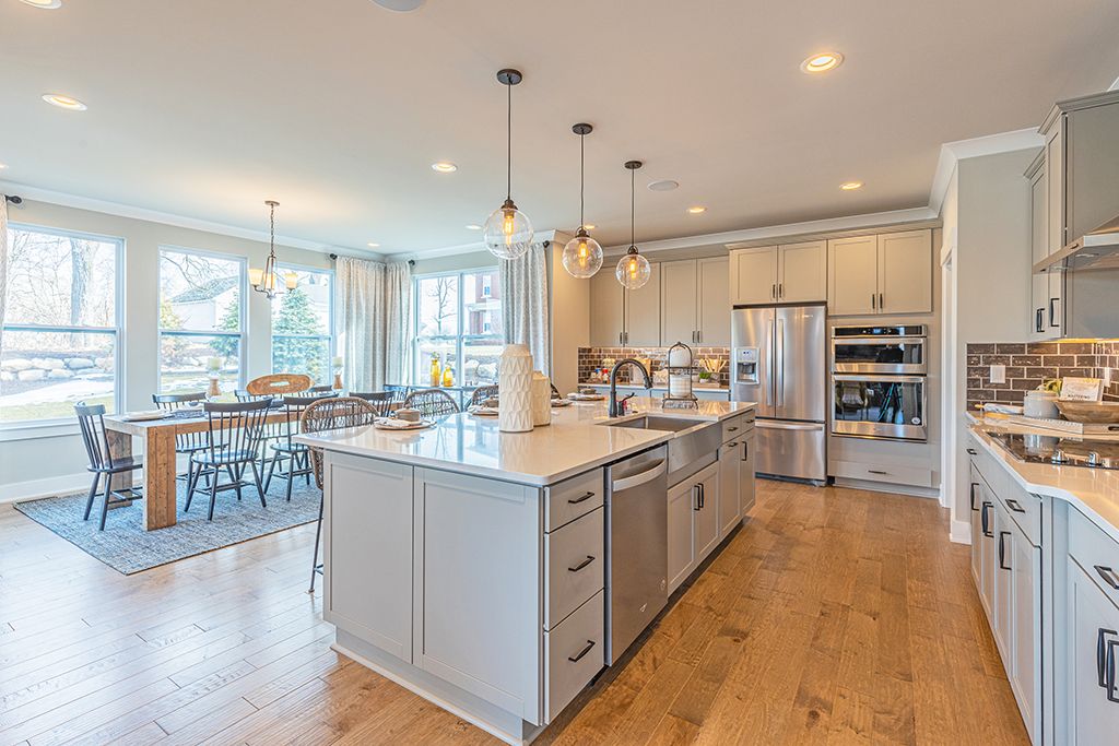 Single Family Residence in Westland Wayne MI 36273 MONROE 20.jpg