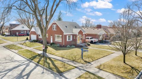 Single Family Residence in Allen Park MI 16805 PHILOMENE Boulevard.jpg