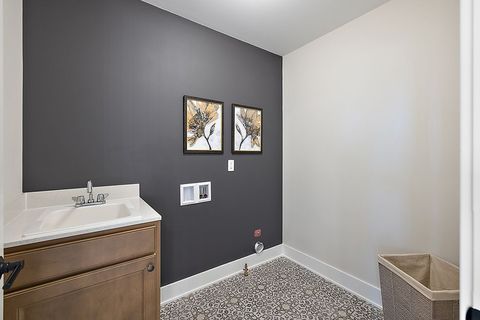 Single Family Residence in Westland_Wayne MI 36302 Madison 15.jpg