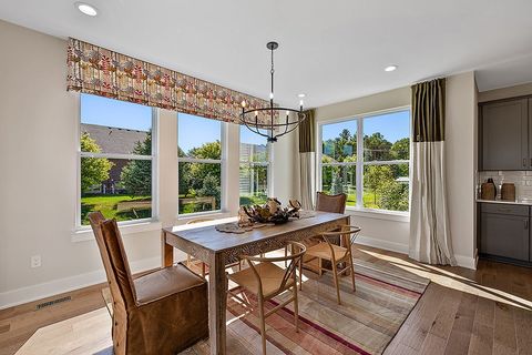Single Family Residence in Westland_Wayne MI 36302 Madison 37.jpg
