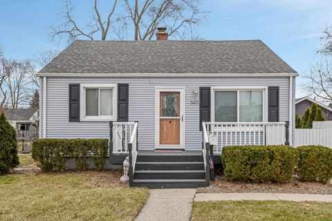 Single Family Residence in Berkley MI 3478 ELLWOOD Avenue.jpg