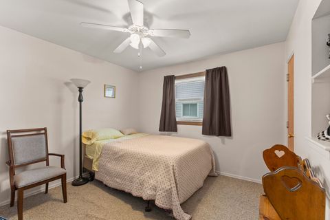 Single Family Residence in Garden City MI 29515 BARTON Street 10.jpg