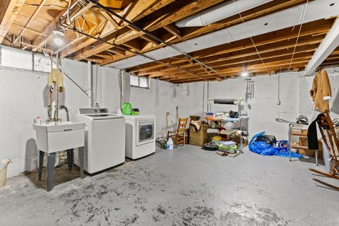 Single Family Residence in Garden City MI 29515 BARTON Street 16.jpg