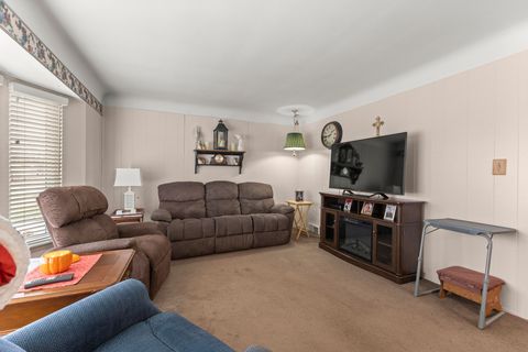 Single Family Residence in Garden City MI 29515 BARTON Street 3.jpg
