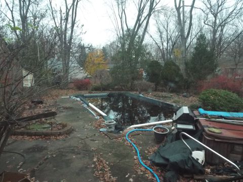Single Family Residence in Garden City MI 31478 ROSSLYN Avenue 19.jpg