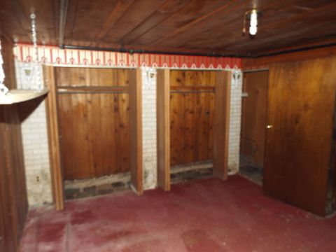 Single Family Residence in Garden City MI 31478 ROSSLYN Avenue 48.jpg