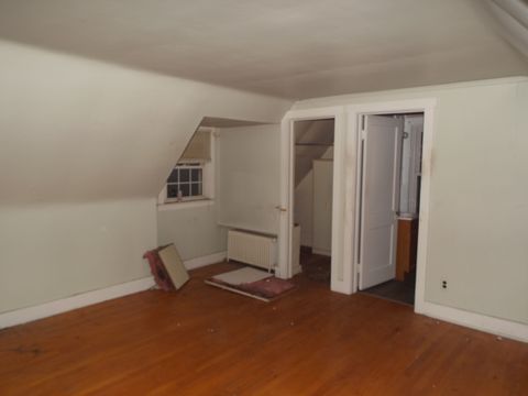Single Family Residence in Garden City MI 31478 ROSSLYN Avenue 22.jpg